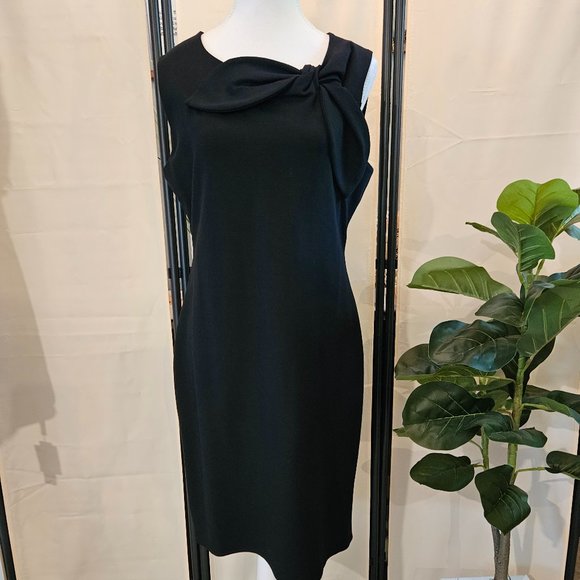 Banana Republic Dresses & Skirts - Banana Republic Dress size 10. Beautiful dress.